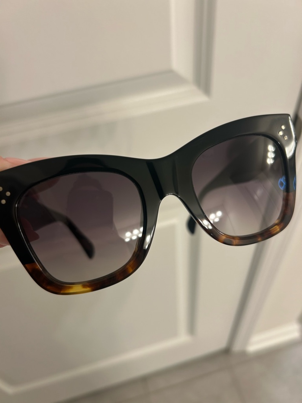 Celine Cat Eye Sunglasses CL4004IN Black/Tortoise - Picture 3 of 8